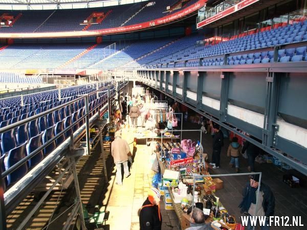 AFCA spuitwerk op fanshop en De Kuip