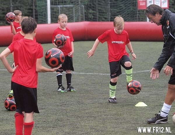 Training en Ben Wijnstekers soccer schools