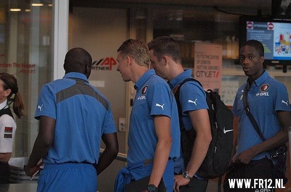 Selectie en supporters vertrekken naar Krasnodar.