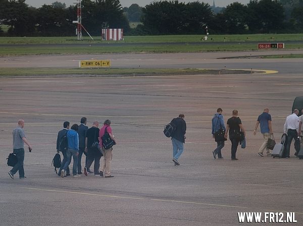 Selectie en supporters vertrekken naar Krasnodar.