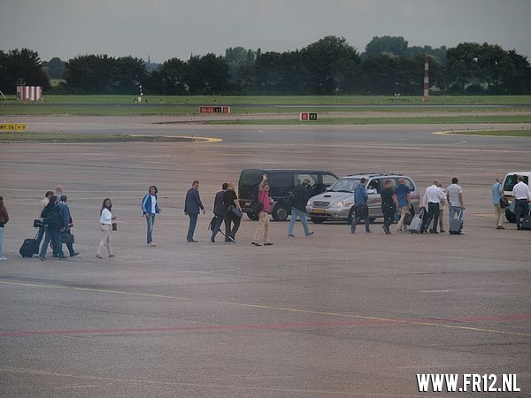 Selectie en supporters vertrekken naar Krasnodar.