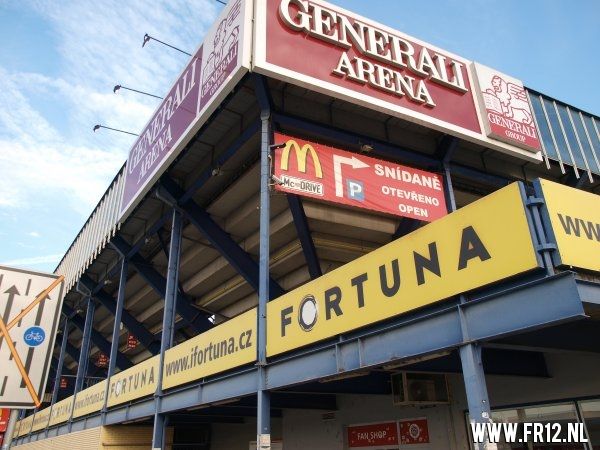 FR12 stadion tour in Praag