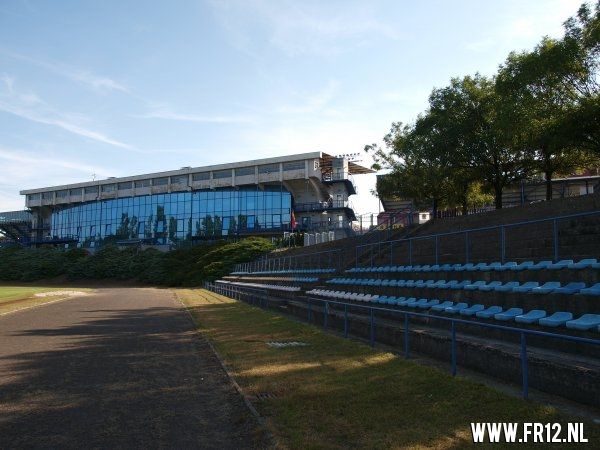 FR12 stadion tour in Praag