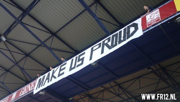 Feyenoordfans in Praag  ( Training )