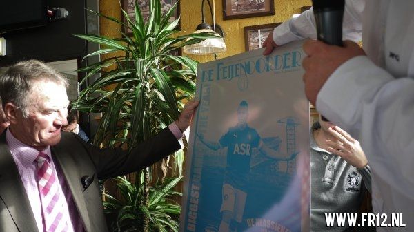 Presentatie grootste (Feyenoord) krant ooit