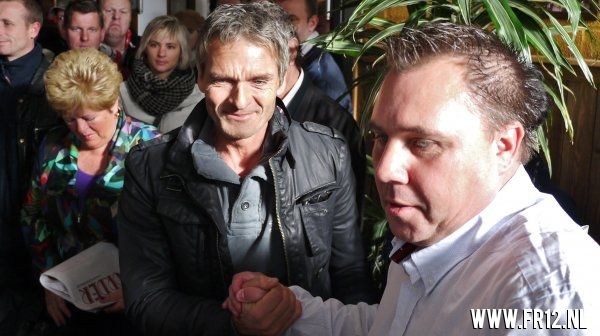 Presentatie grootste (Feyenoord) krant ooit