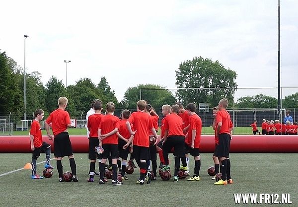 Training en Ben Wijnstekers soccer schools
