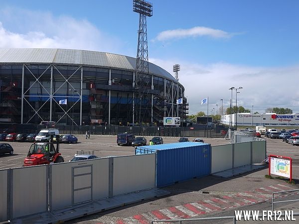 Onze Kuip !!  Finale decor