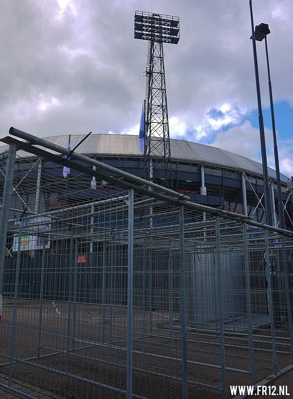 Onze Kuip !!  Finale decor