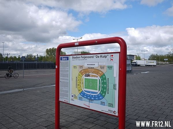 Onze Kuip !!  Finale decor