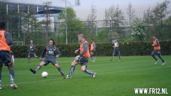 Feyenoord training 16-4-2011