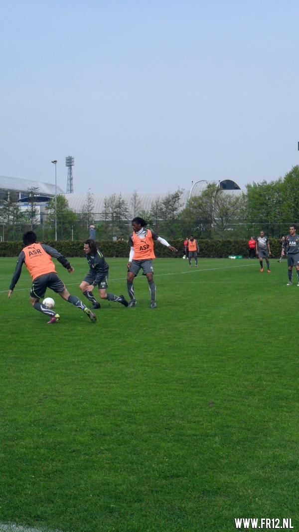 Feyenoord training 16-4-2011