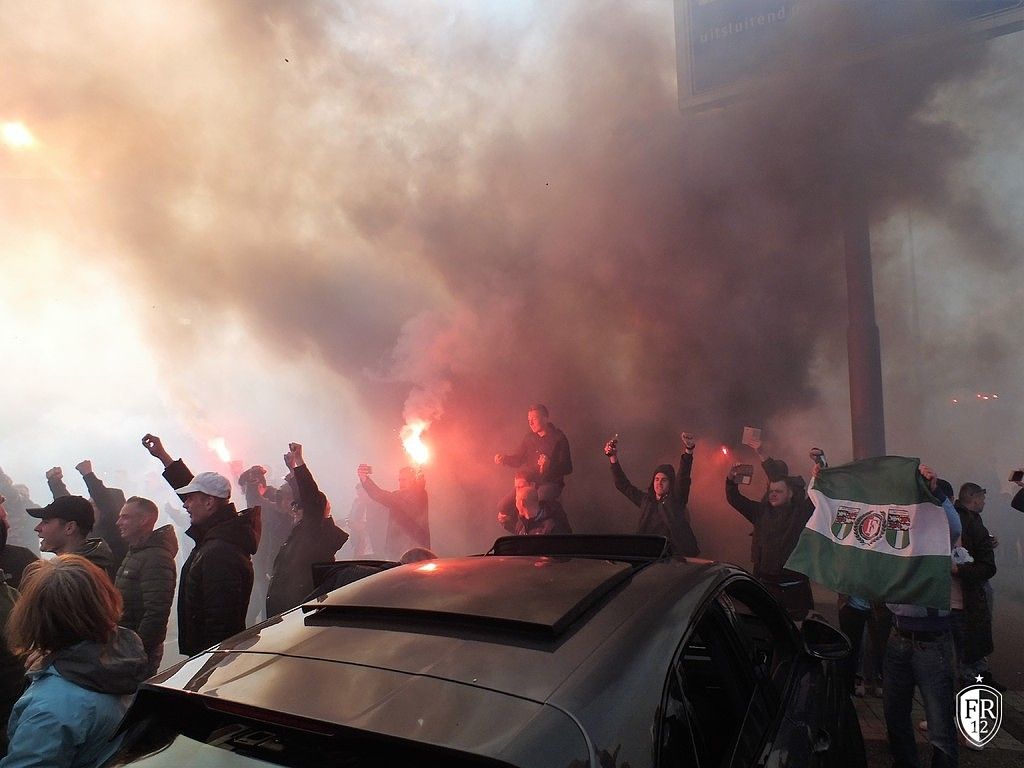 Volksfeest bij De Kuip