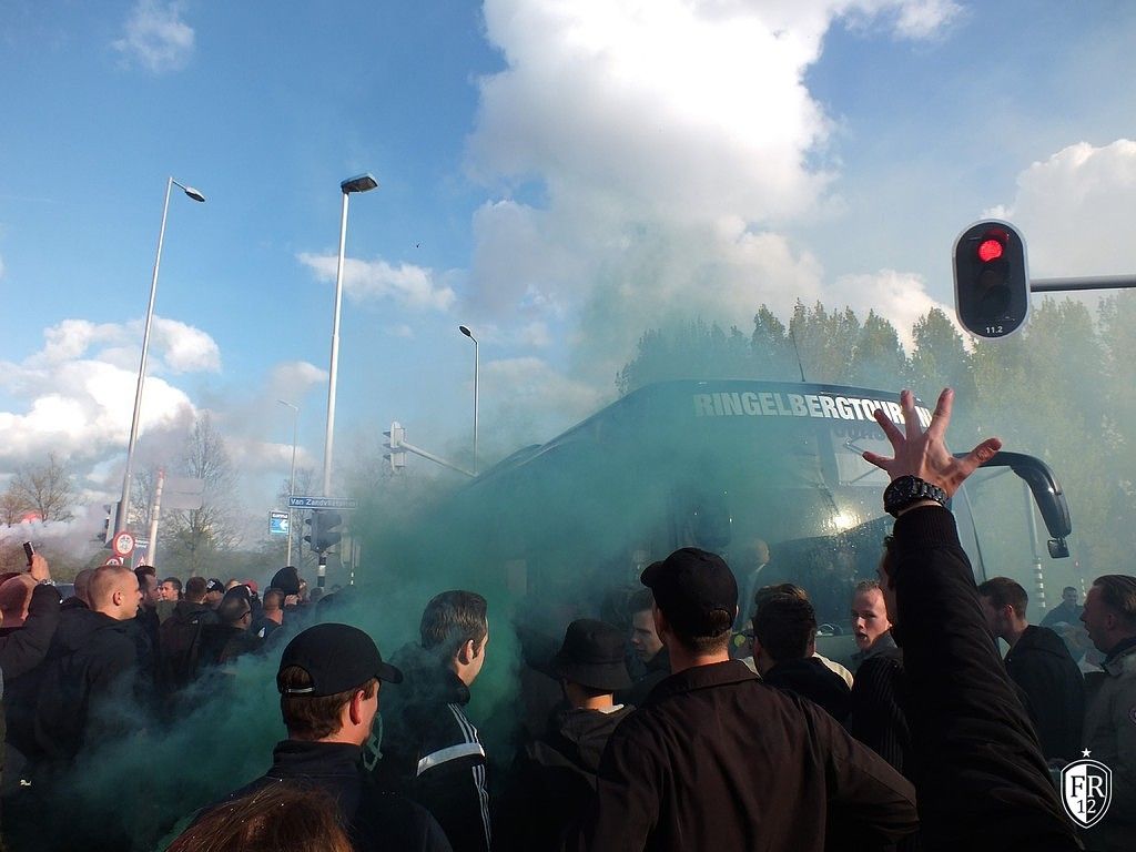 Volksfeest bij De Kuip