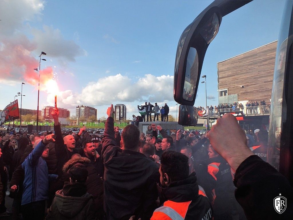 Volksfeest bij De Kuip