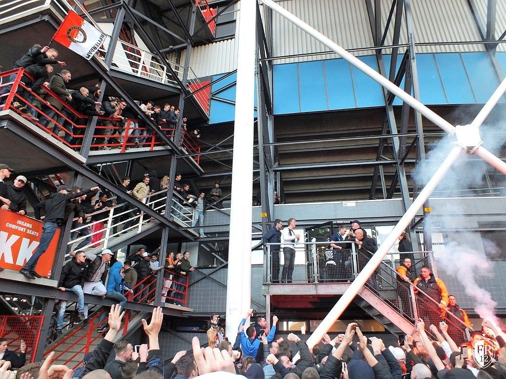 Volksfeest bij De Kuip