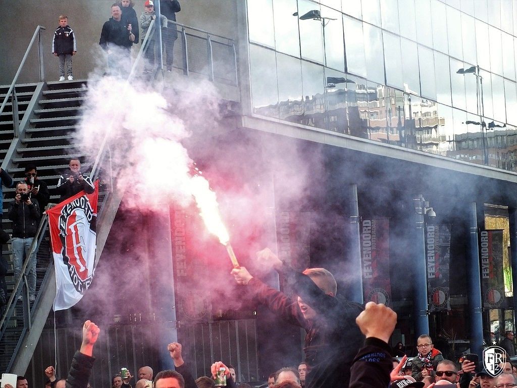 Volksfeest bij De Kuip