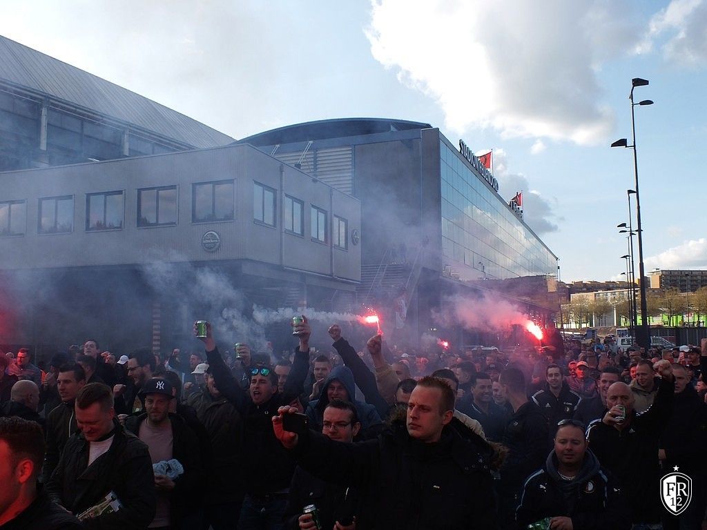 Volksfeest bij De Kuip