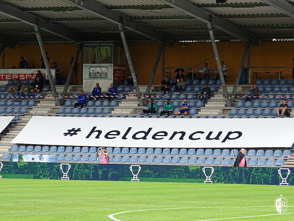 korte terugblik en Feyenoord - HSV in Oostenrijk