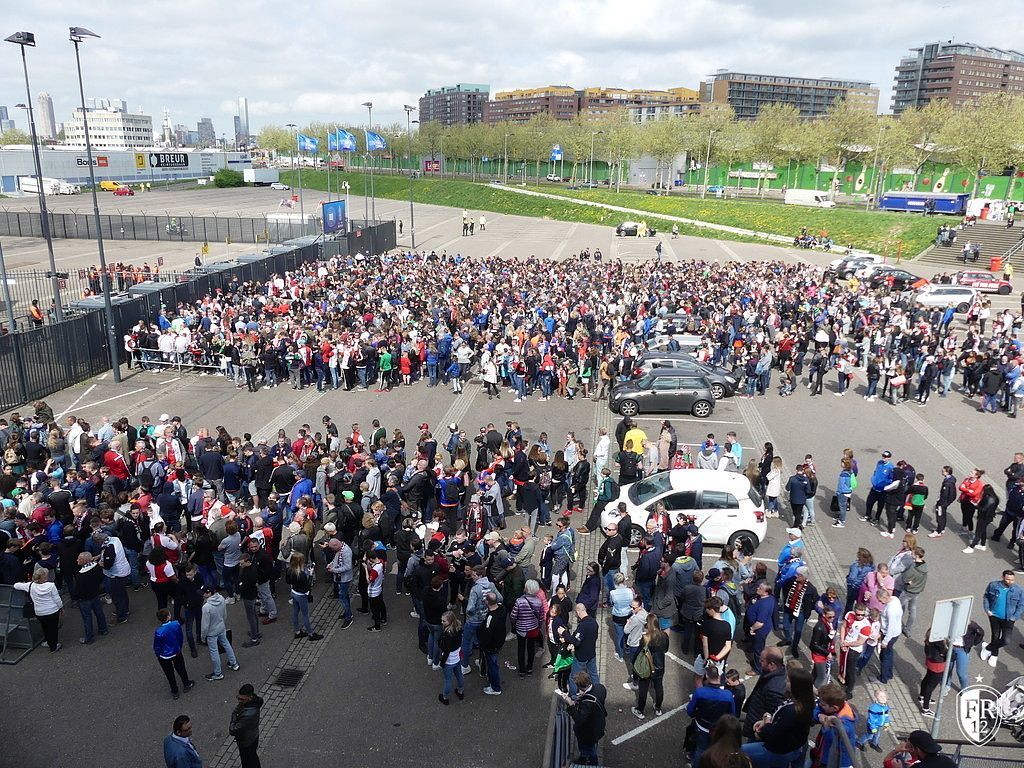 KNVB bekerhuldiging