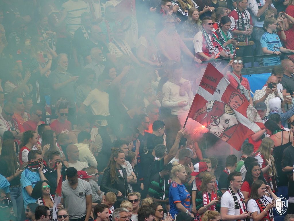 KNVB bekerhuldiging