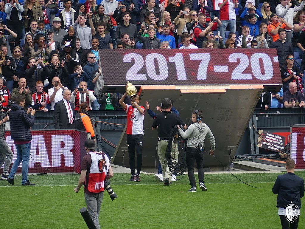 KNVB bekerhuldiging