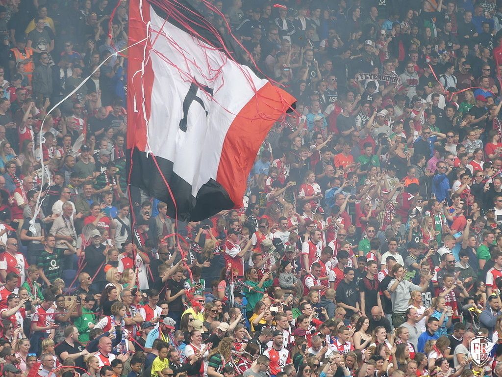 KNVB bekerhuldiging