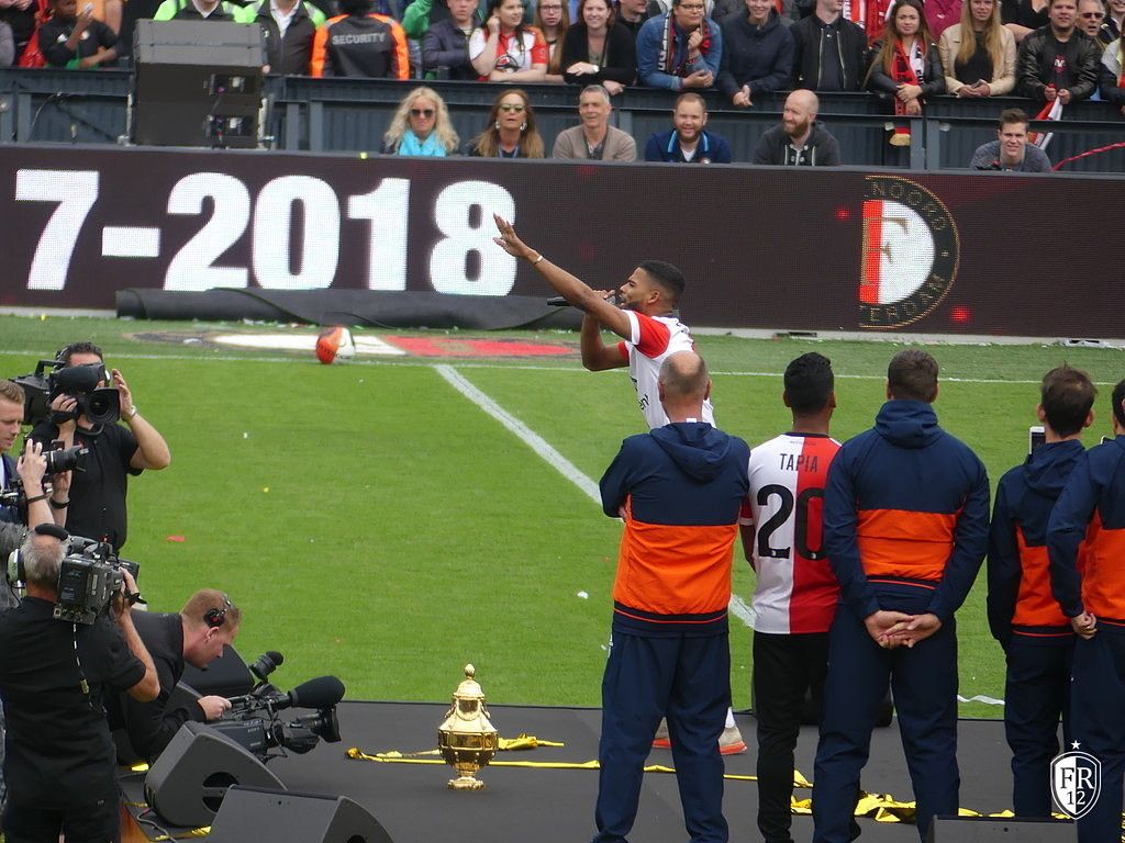 KNVB bekerhuldiging