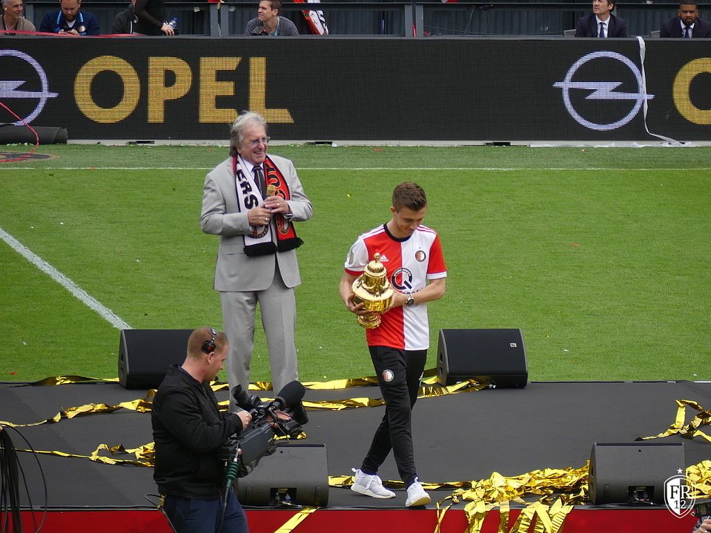 KNVB bekerhuldiging