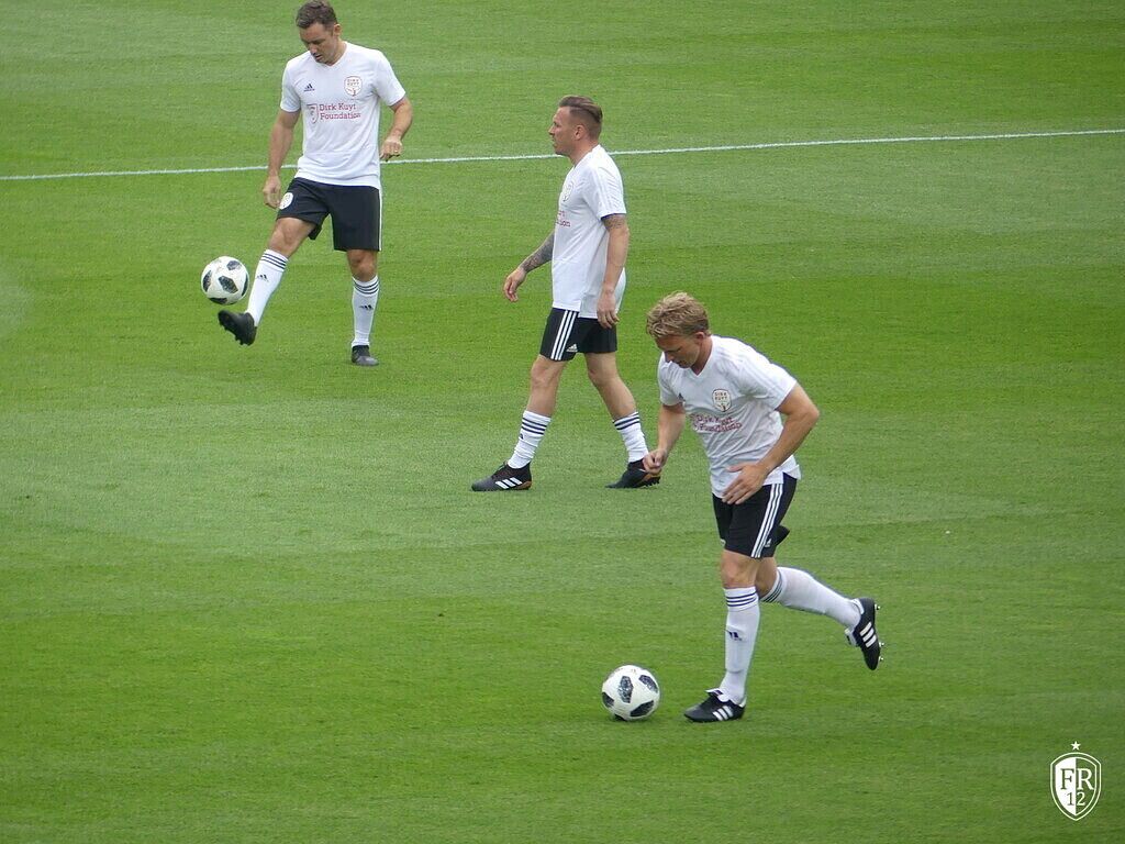 Dirk Kuyt Testimonial