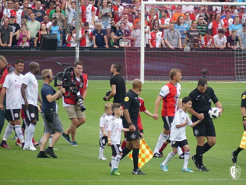 Dirk Kuyt Testimonial