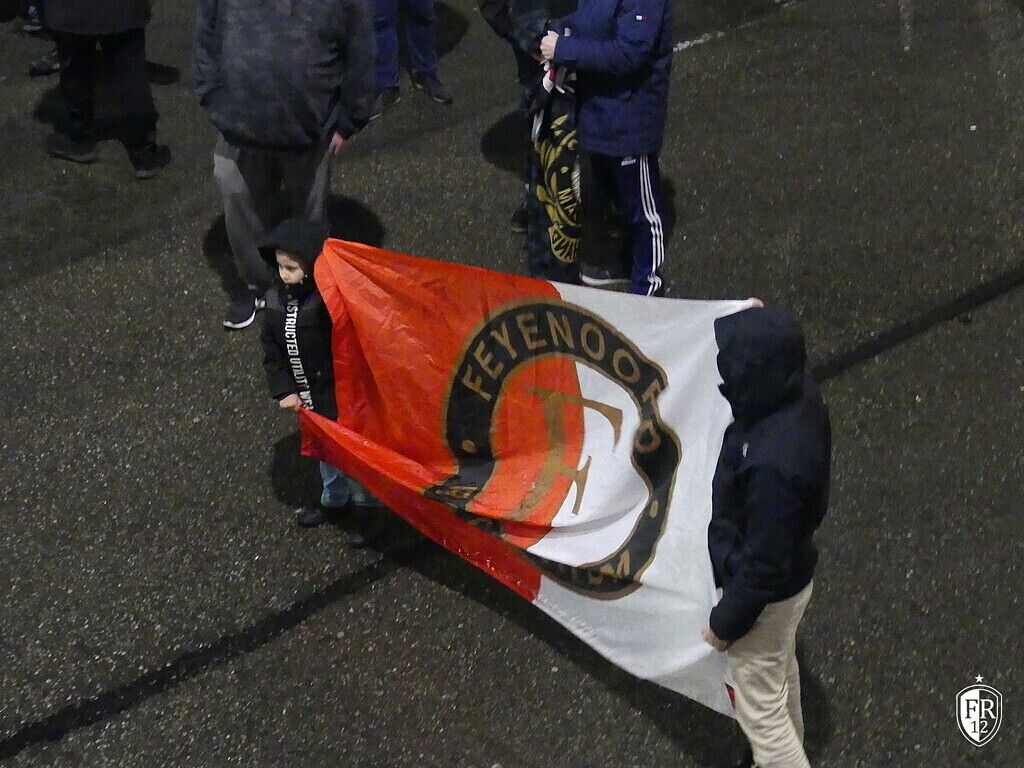 Opwachten spelersbus Feyenoord - Dinamo Zagreb