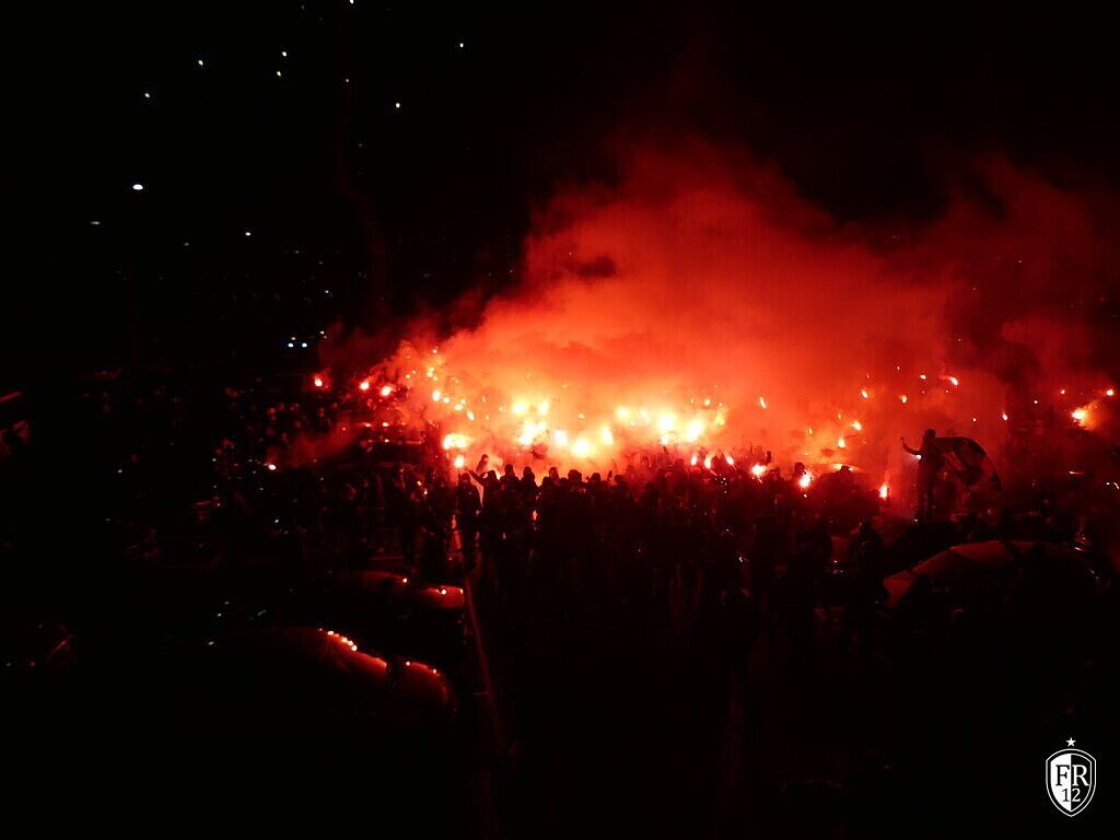 Opwachten spelersbus Feyenoord - Dinamo Zagreb