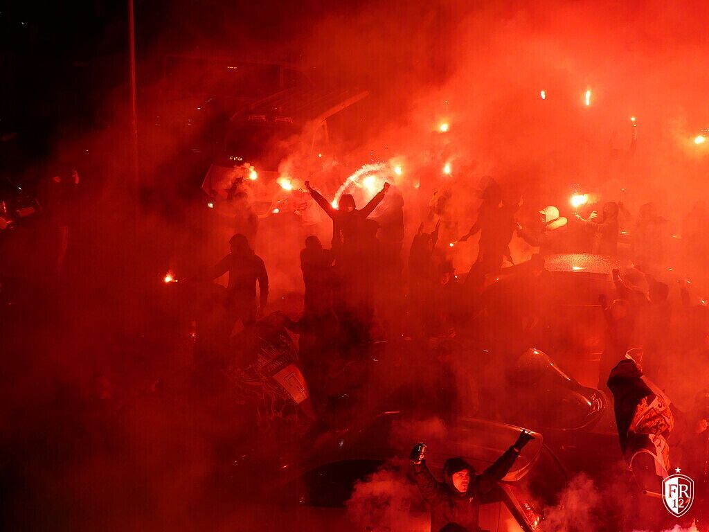 Opwachten spelersbus Feyenoord - Dinamo Zagreb
