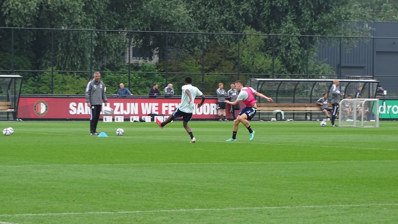 Fotoverslag eerste openbare training Feyenoord online