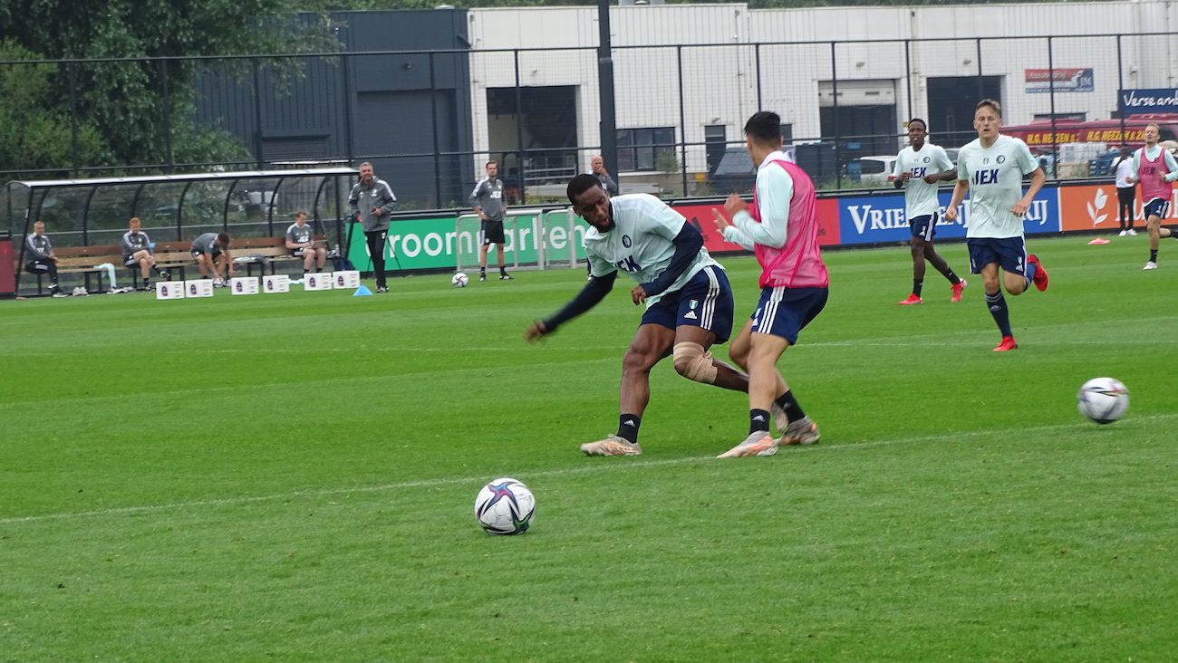 Fotoverslag eerste openbare training Feyenoord online