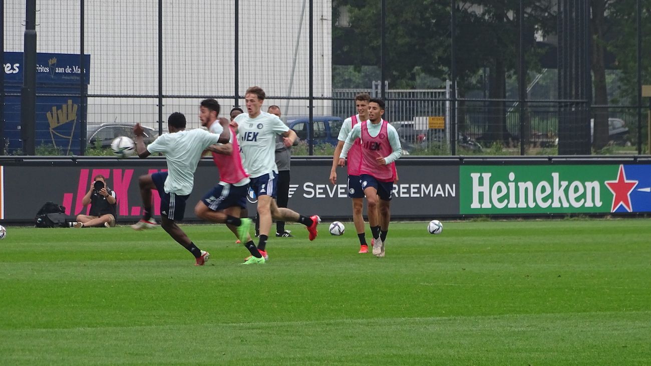 Fotoverslag eerste openbare training Feyenoord online