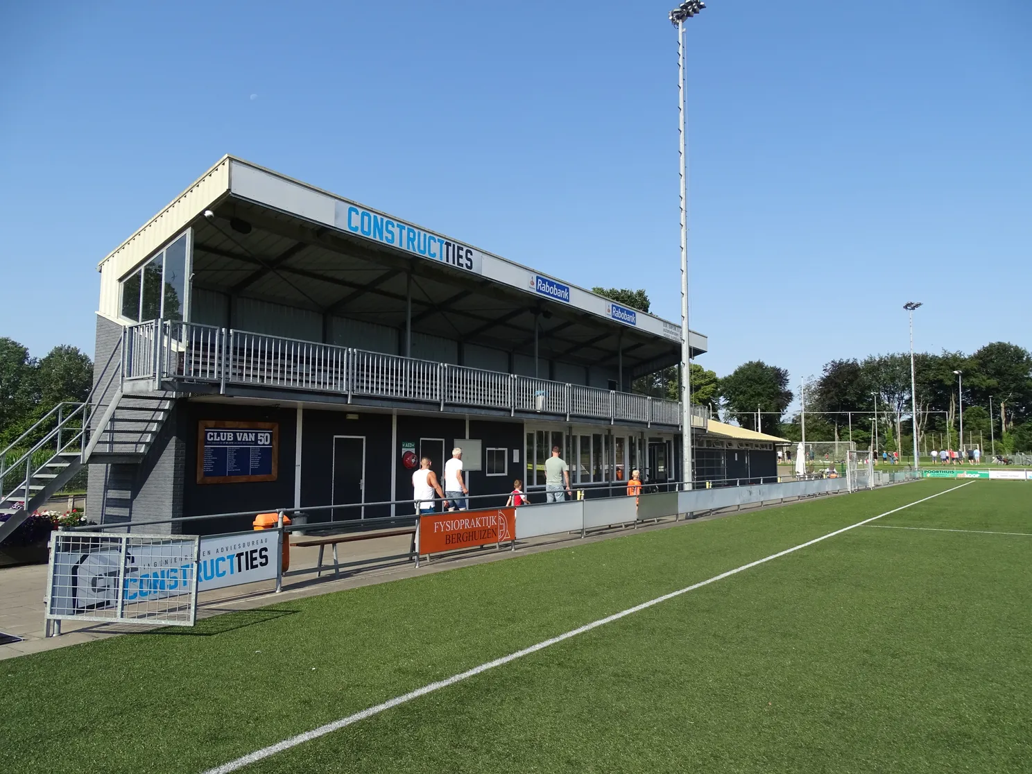 Fotoverslag trainingskamp in De Lutte online