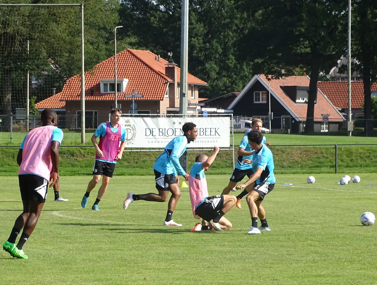 Fotoverslag trainingskamp in De Lutte online
