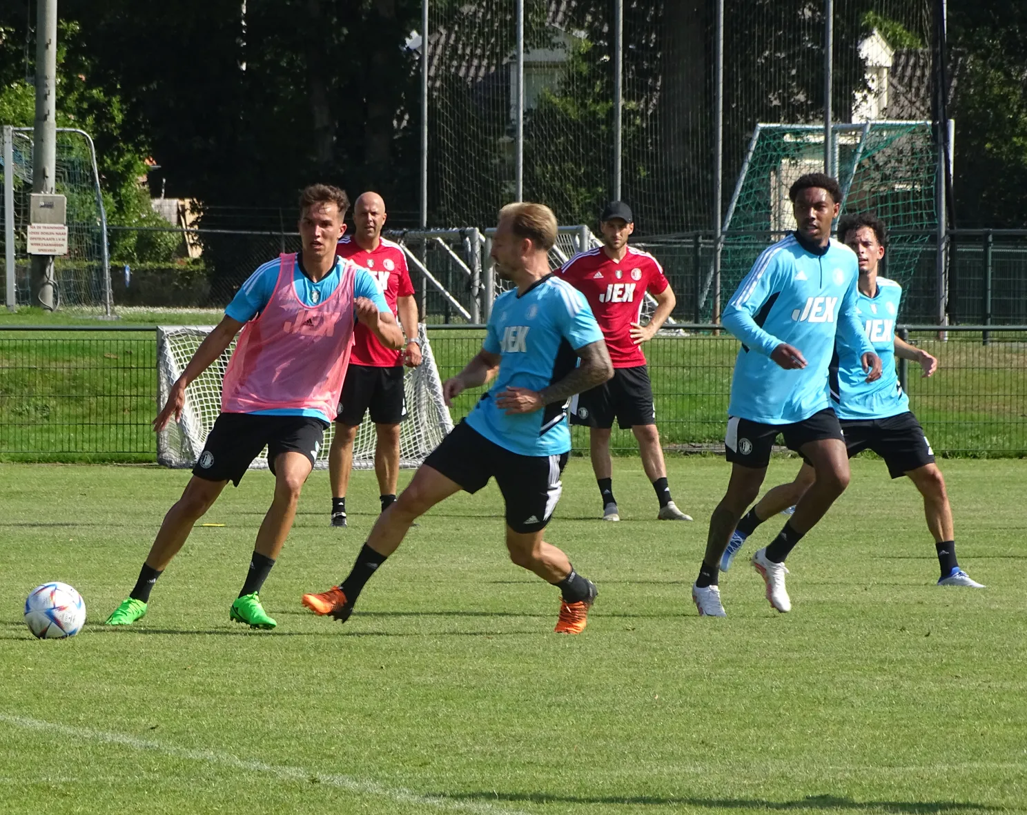 Fotoverslag trainingskamp in De Lutte online