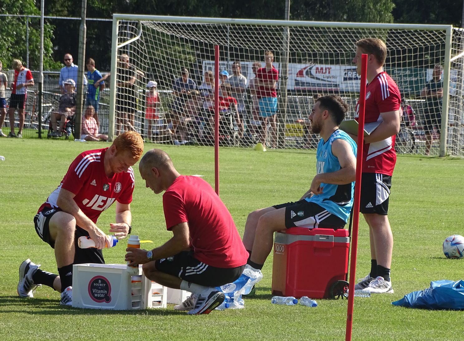 Fotoverslag trainingskamp in De Lutte online