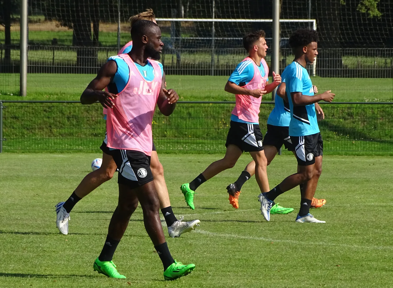 Fotoverslag trainingskamp in De Lutte online