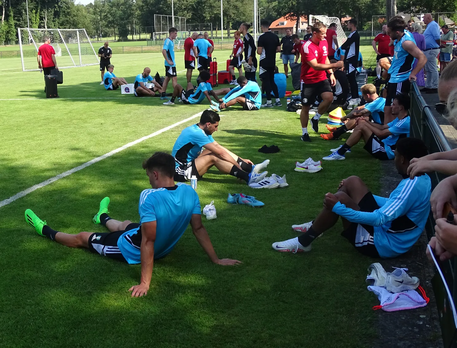 Fotoverslag trainingskamp in De Lutte online