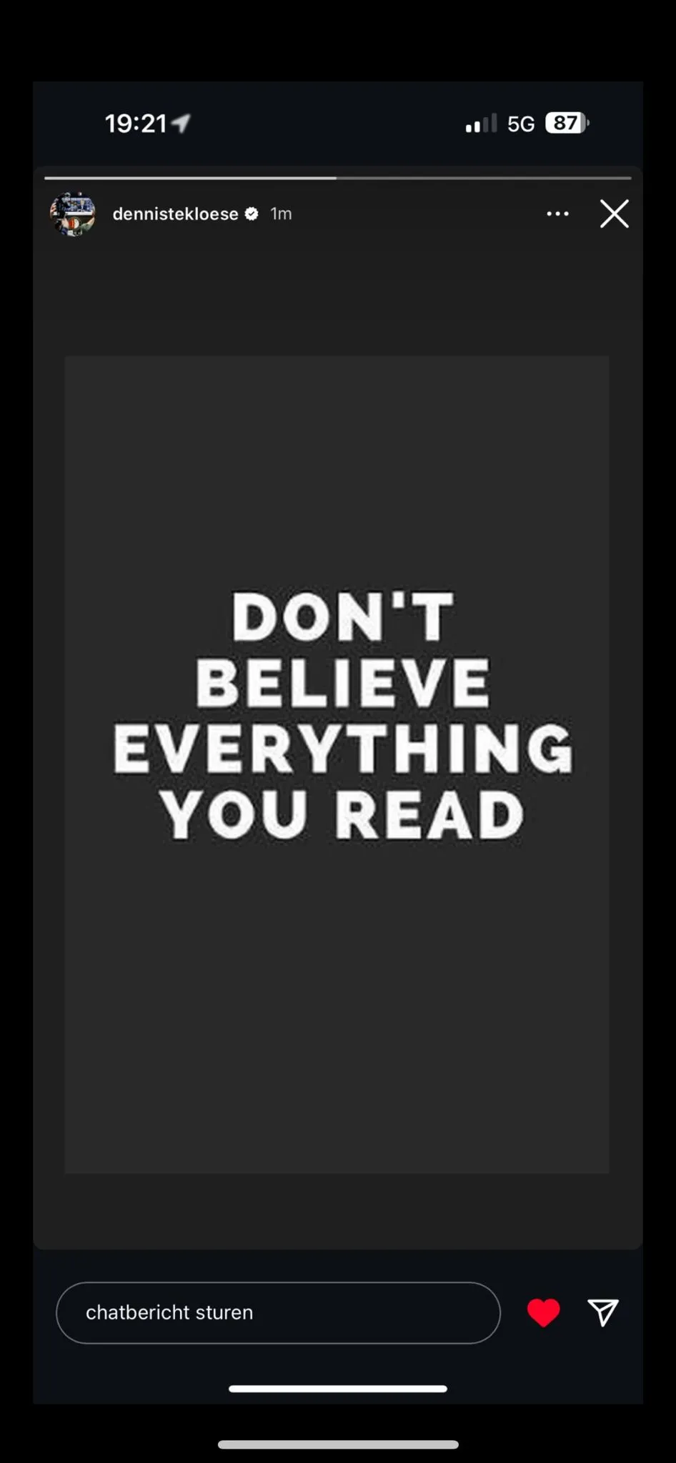 Te Kloese laat zich cryptisch uit op sociale media