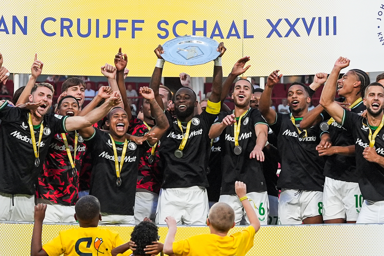 Feyenoord wint na strafschoppen Johan Cruijff Schaal