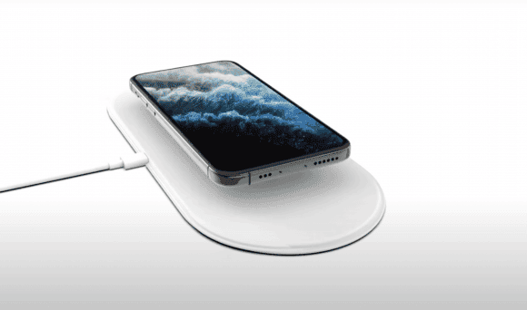 Why Apple’s Decision To Remove Charger/EarPods From The Box Is A Good Idea