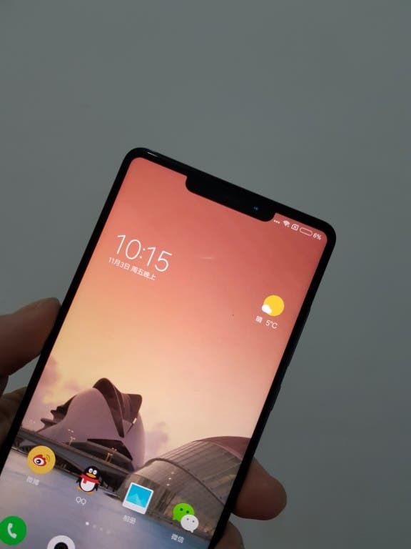 Is this Xiaomi Mi Mix 2S copying the iPhone X display design?