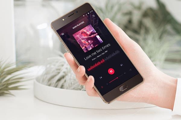 Get an EleBox in a giveaway celebrating the new Elephone P25