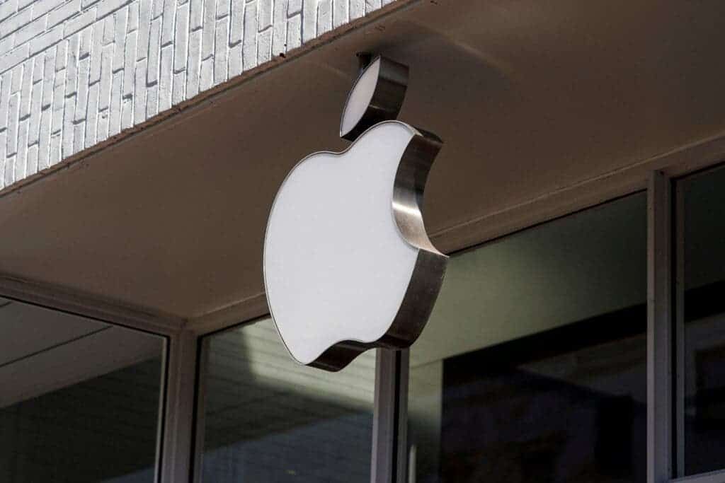 France reduced Apple's fine from 1.1 billion euros to 372 million euros