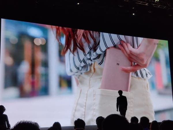 Xiaomi Mi Max 3 - Huge Display On A Small Phone